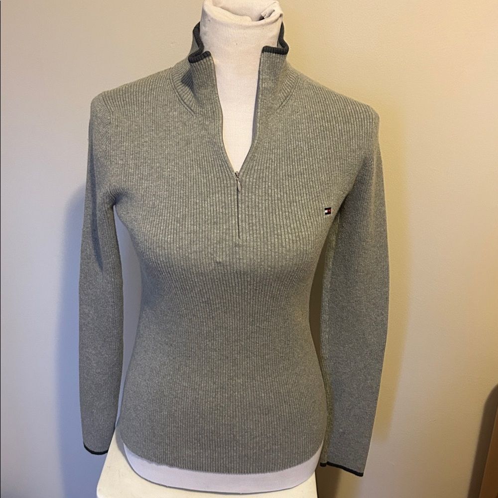 Tommy Hilfiger Gray Ribbed 1/4 Zip Pullover Top Mock Neck Small